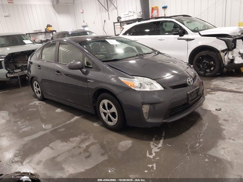 TOYOTA PRIUS FOUR