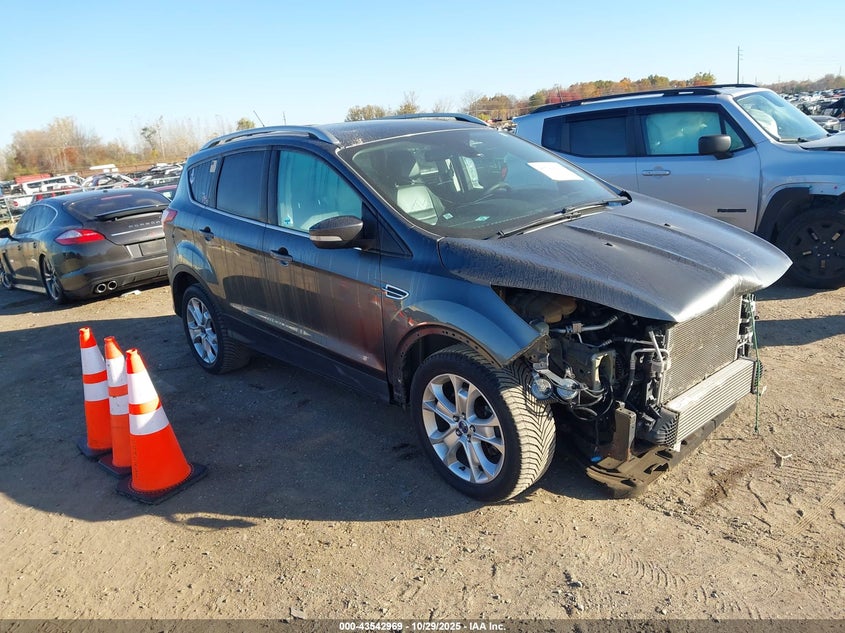 FORD ESCAPE TITANIUM