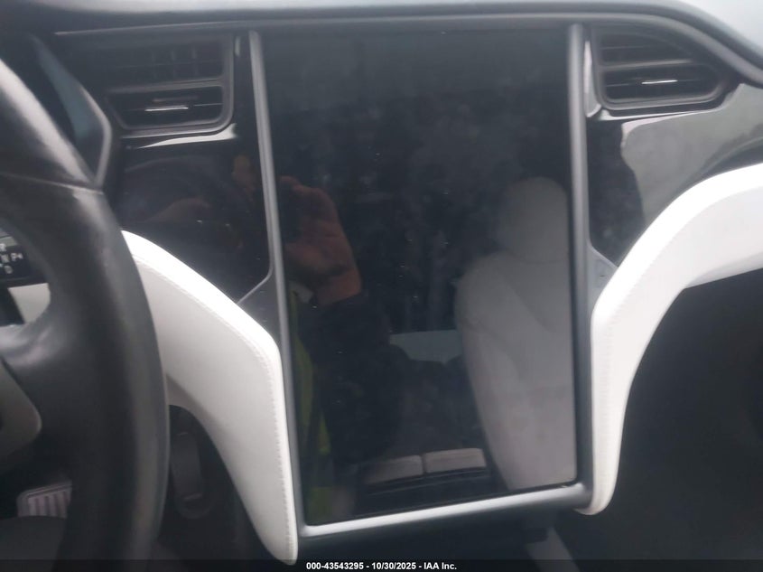 2020 Tesla Model X VIN: 5YJXCAE27LF250573 Lot: 43543295