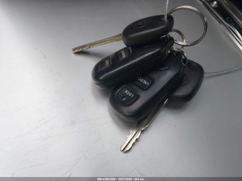 2005 Toyota Corolla S VIN: 2T1BR32E25C482217 Lot: 43543389