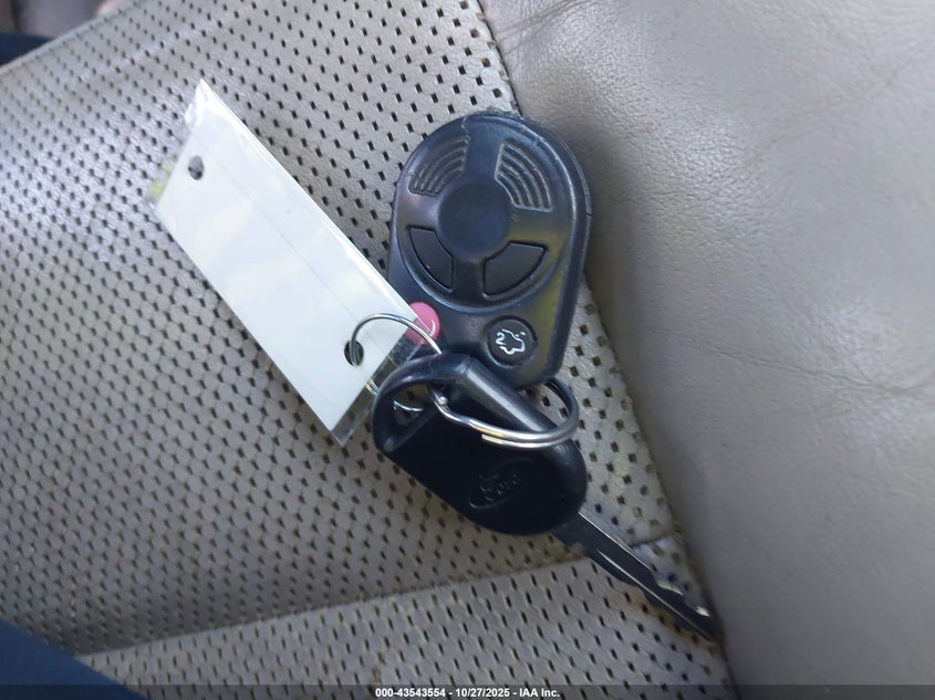 2009 Ford Taurus Limited VIN: 1FAHP25W99G111521 Lot: 43543554