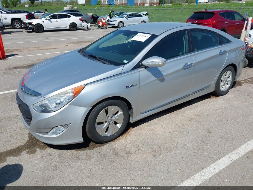 2013 HYUNDAI SONATA HYBRID - KMHEC4A42DA097235