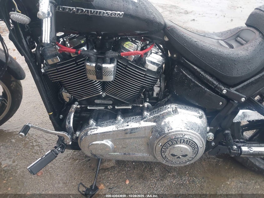 2018 Harley-Davidson Fxbr Breakout VIN: 1HD1YEJ11JC028843 Lot: 43543659