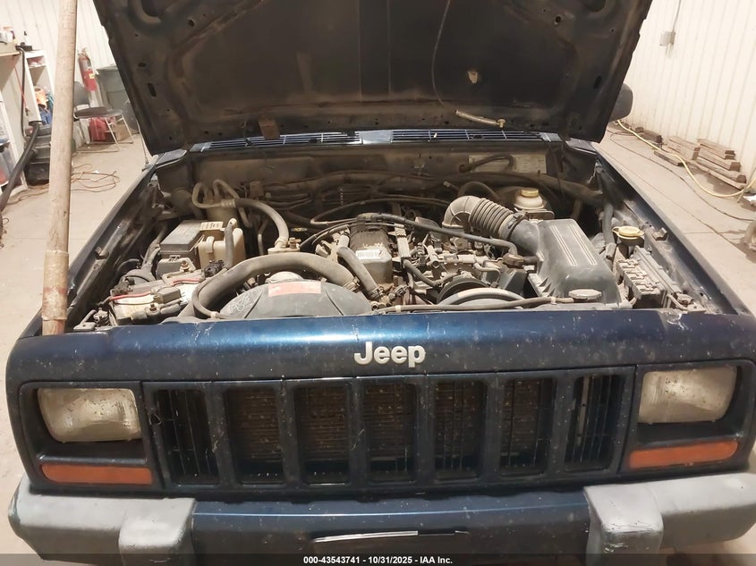 2001 Jeep Cherokee Sport VIN: 1J4FF48S11L602728 Lot: 43543741