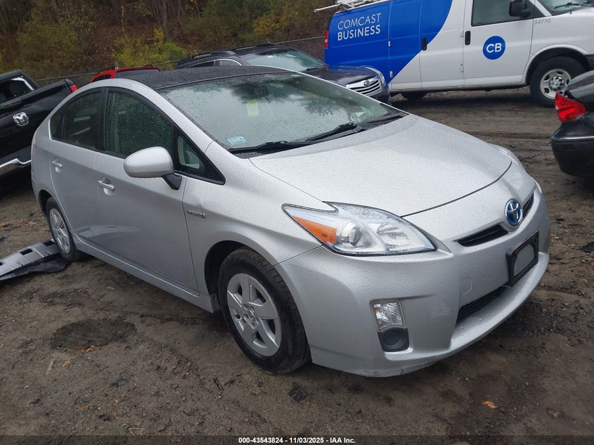TOYOTA PRIUS IV