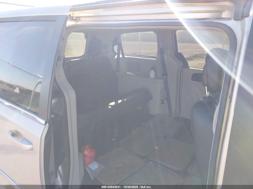 2016 Chrysler Town & Country Touring VIN: 2C4RC1BG6GR286659 Lot: 43543831