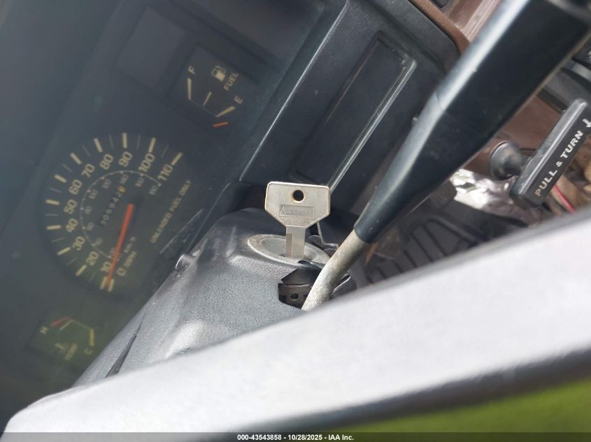 JT4RN55R6G0189048 1986 TOYOTA PICKUP photo no. 11