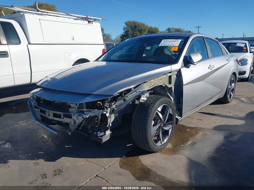 2022 Hyundai Elantra Sel