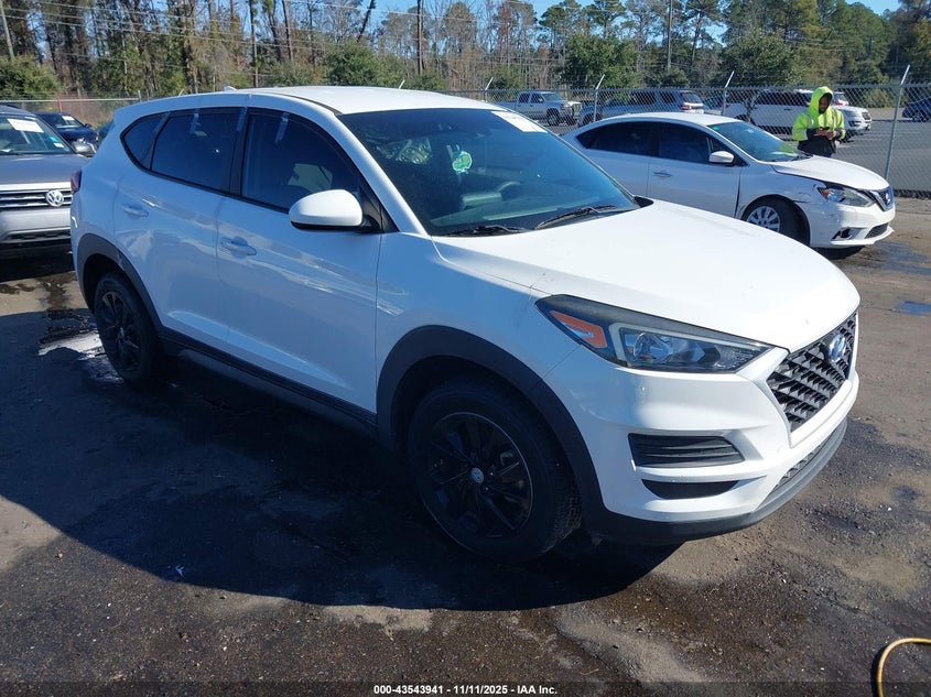 HYUNDAI TUCSON SE