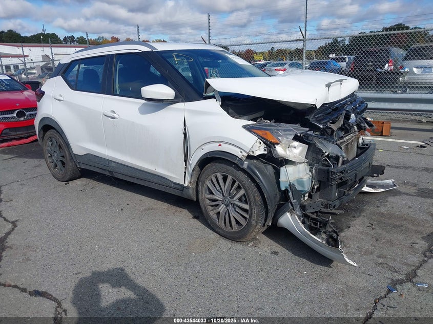 NISSAN KICKS SV XTRONIC CVT