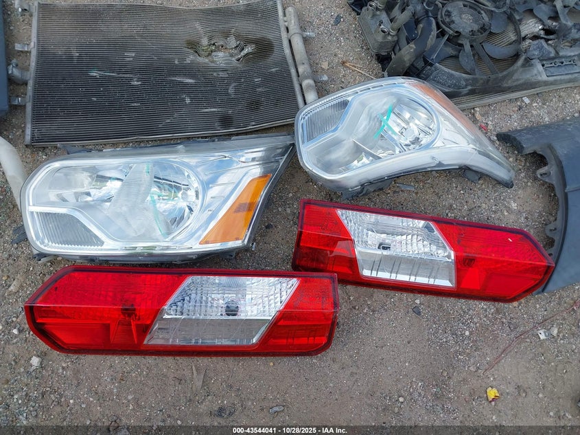 2018 Ford Transit-250 VIN: 1FTYR1ZM8JKA98589 Lot: 43544041