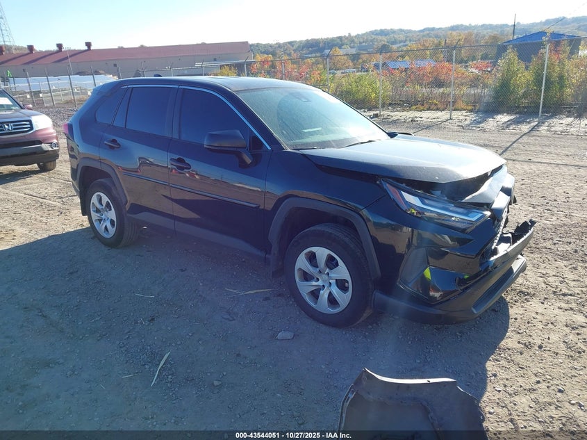 TOYOTA RAV4 LE