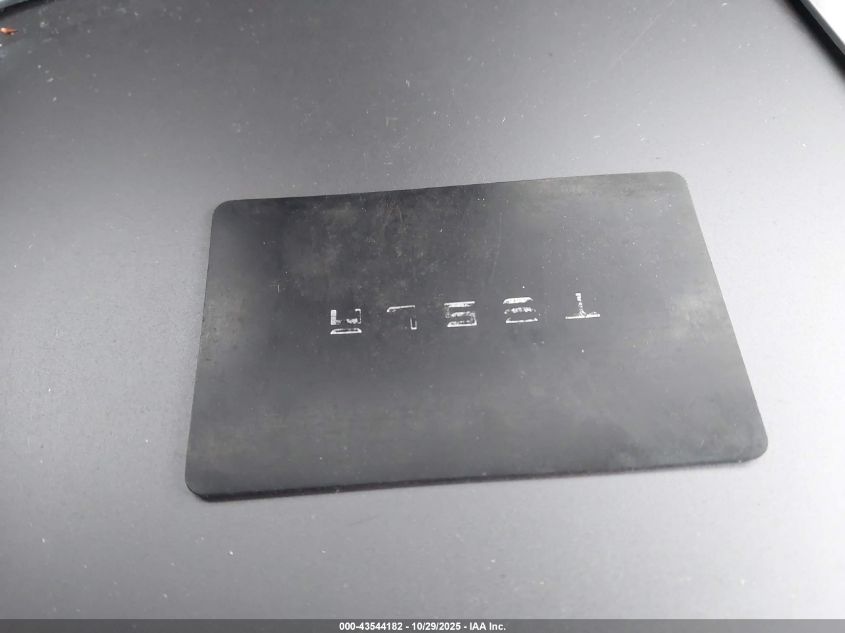 2022 Tesla Model Y Long Range Dual Motor All-Wheel Drive VIN: 7SAYGAEE2NF307710 Lot: 43544182