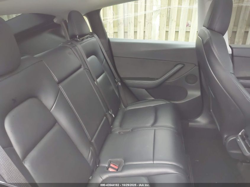 2022 Tesla Model Y Long Range Dual Motor All-Wheel Drive VIN: 7SAYGAEE2NF307710 Lot: 43544182