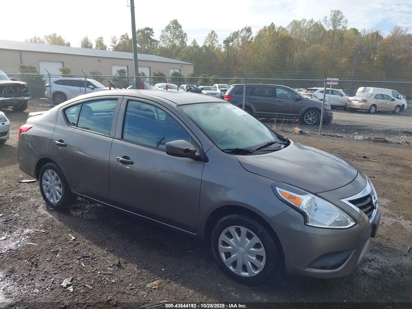 NISSAN VERSA 1.6 S+