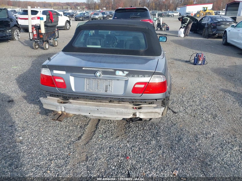 2004 BMW 325Ci VIN: WBABW33434PL27171 Lot: 43544364