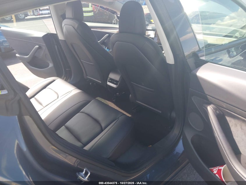 5YJ3E1EBXNF195032 2022 TESLA MODEL 3 photo no. 8