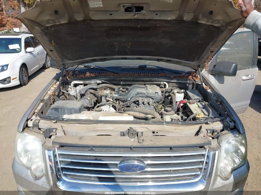 2008 Ford Explorer Xlt VIN: 1FMEU63E18UB28753 Lot: 43544399