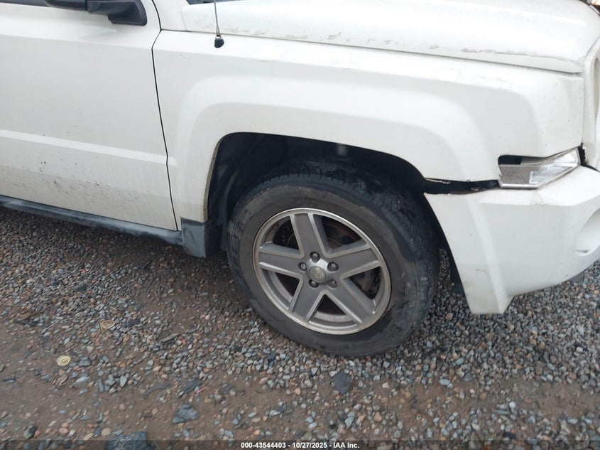 1J8FF28WX7D395555 2007 JEEP LIBERTY (PATRIOT) photo no. 12