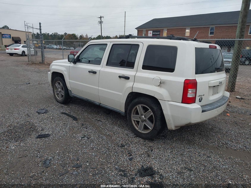 1J8FF28WX7D395555 2007 JEEP LIBERTY (PATRIOT) photo no. 3