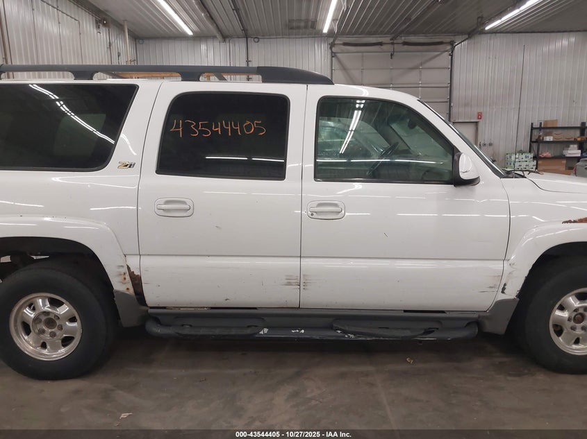 2002 Chevrolet Suburban 1500 Z71 VIN: 3GNFK16Z32G243212 Lot: 43544405