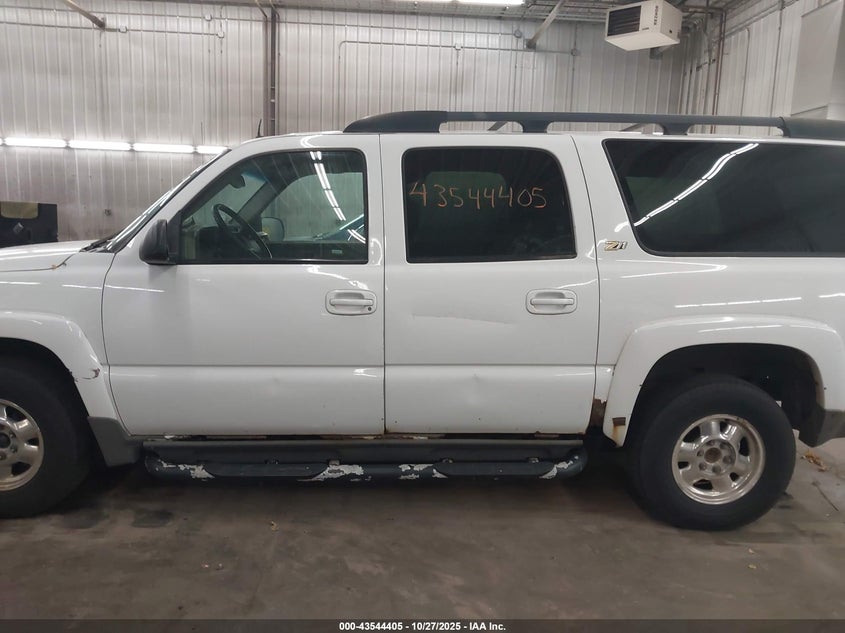 2002 Chevrolet Suburban 1500 Z71 VIN: 3GNFK16Z32G243212 Lot: 43544405