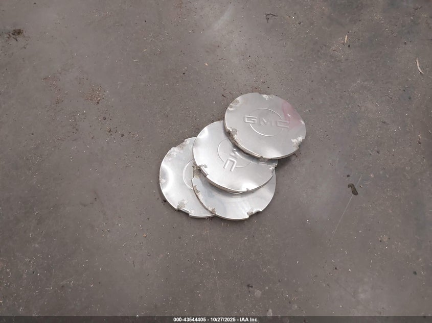 2002 Chevrolet Suburban 1500 Z71 VIN: 3GNFK16Z32G243212 Lot: 43544405