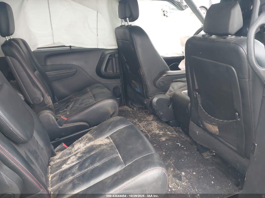 2019 Dodge Grand Caravan Gt VIN: 2C4RDGEG9KR752590 Lot: 43544454