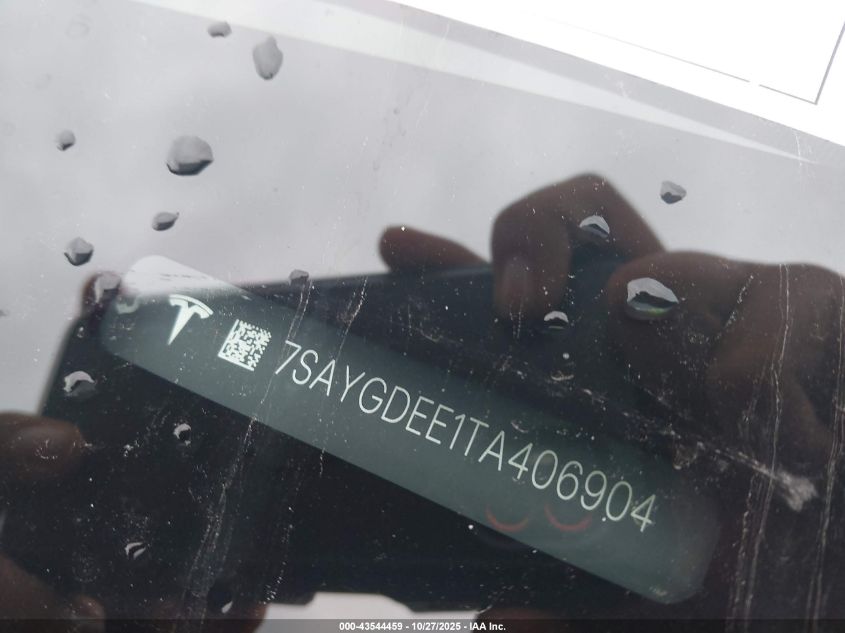 2026 Tesla Model Y Long Range Dual Motor All-Wheel Drive/Long Range Launch Series VIN: 7SAYGDEE1TA406904 Lot: 43544459