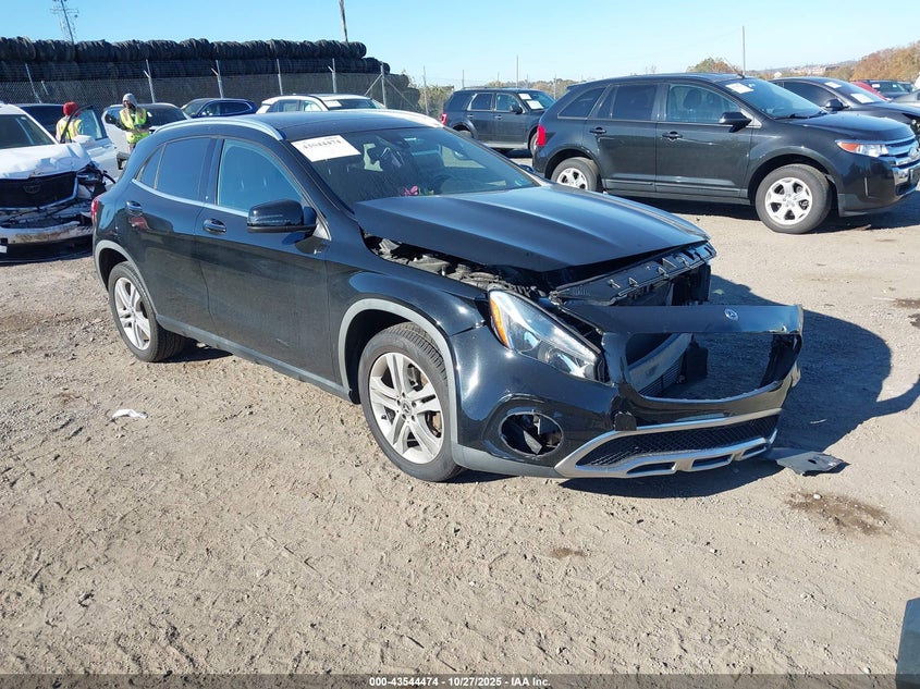 MERCEDES-BENZ GLA-CLASS 4MATIC