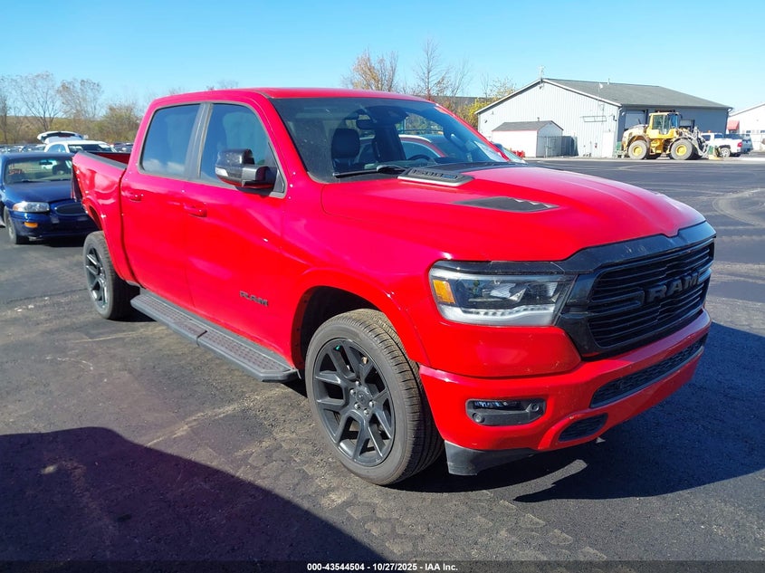 RAM 1500 LARAMIE 4X4 5 7 BOX