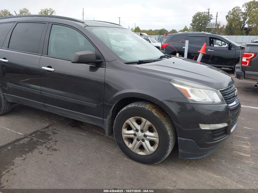 CHEVROLET TRAVERSE LS