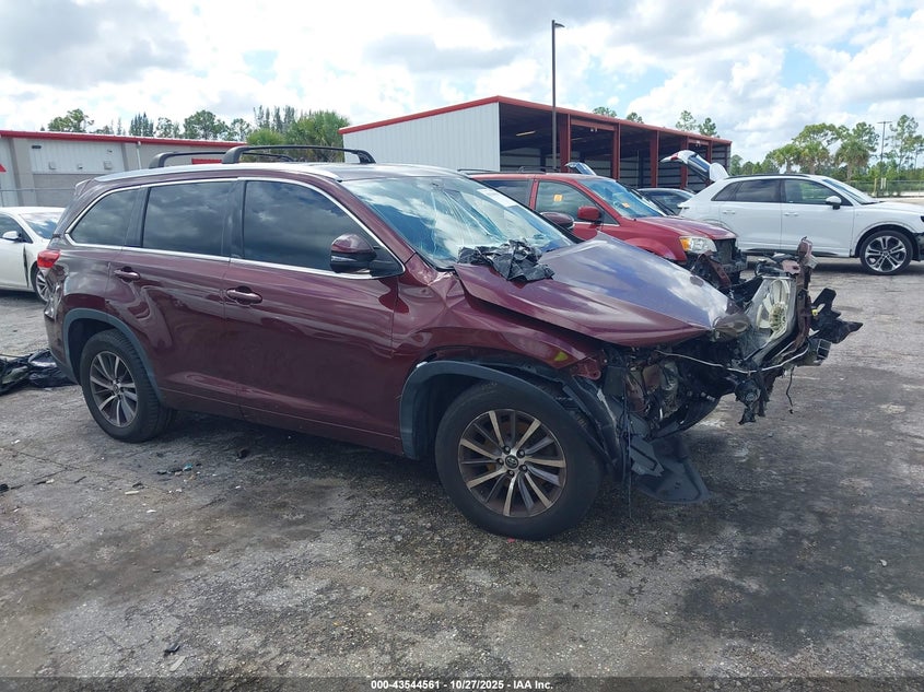 TOYOTA HIGHLANDER XLE