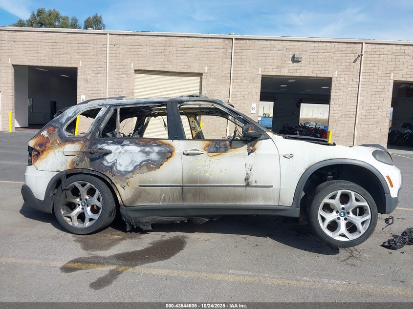 2008 BMW X5 4.8I VIN: 5UXFE835X8L162602 Lot: 43544605