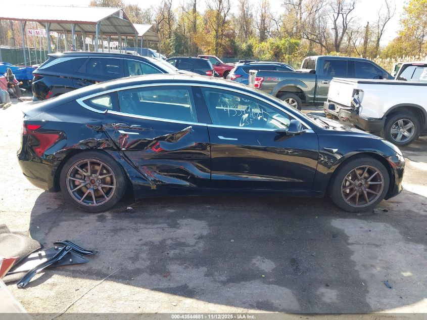 2018 Tesla Model 3 Long Range/Performance VIN: 5YJ3E1EB8JF070525 Lot: 43544681