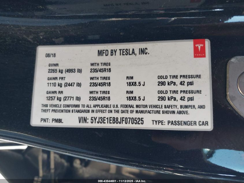 2018 Tesla Model 3 Long Range/Performance VIN: 5YJ3E1EB8JF070525 Lot: 43544681