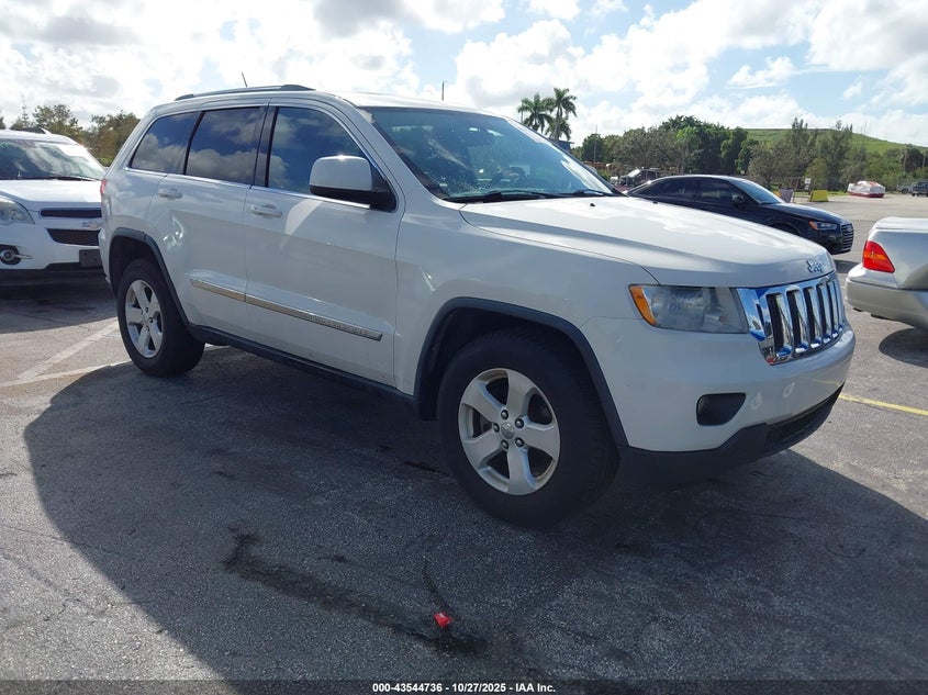 JEEP GRAND CHEROKEE LAREDO