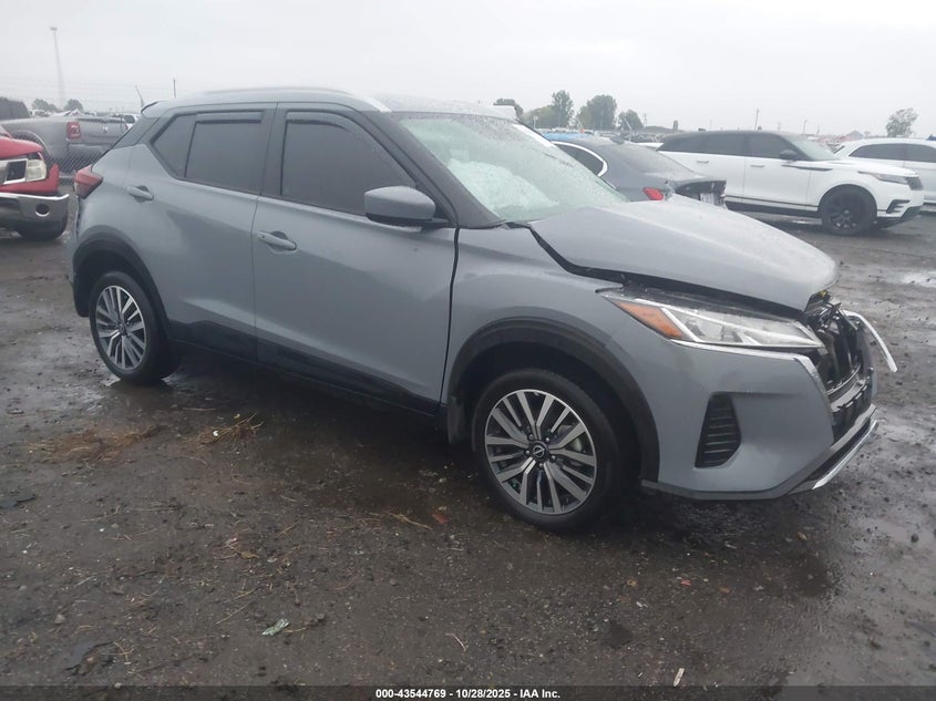 NISSAN KICKS SV XTRONIC CVT