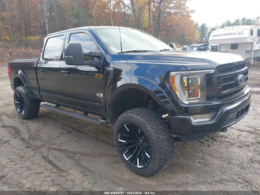 FORD F-150 LARIAT