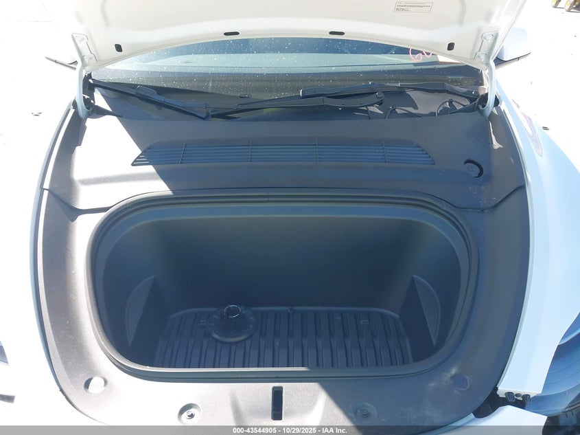 2023 Tesla Model Y Performance Dual Motor All-Wheel Drive VIN: 7SAYGDEF6PF801002 Lot: 43544905