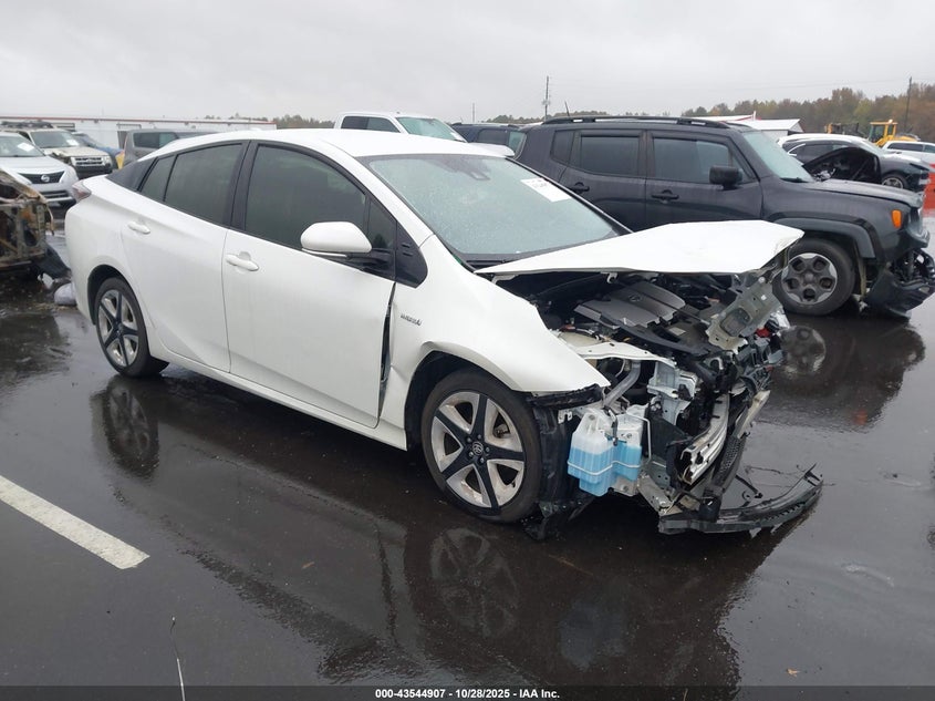 TOYOTA PRIUS FOUR TOURING