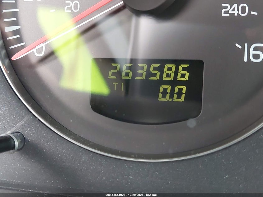 2004 Volvo Xc70 2.5T/Xc70 VIN: YV1SZ59HX41129118 Lot: 43544923