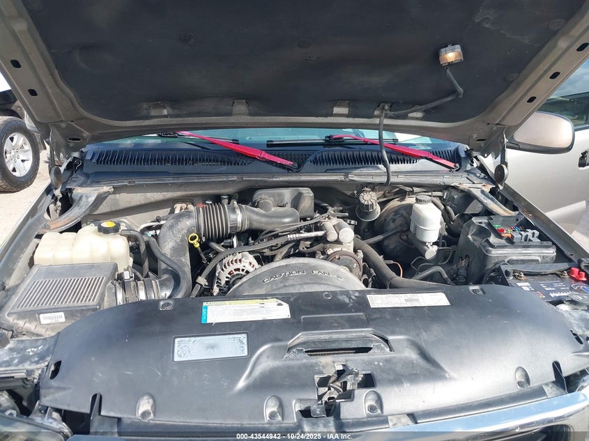 2000 GMC Sierra 1500 Sl VIN: 1GTEC14W6YZ345056 Lot: 43544942