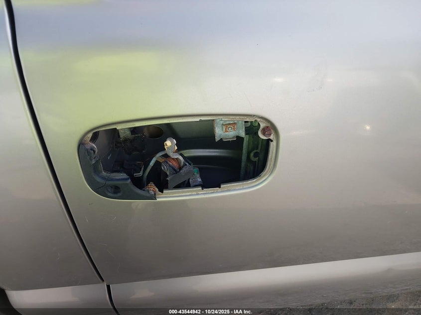 2000 GMC Sierra 1500 Sl VIN: 1GTEC14W6YZ345056 Lot: 43544942