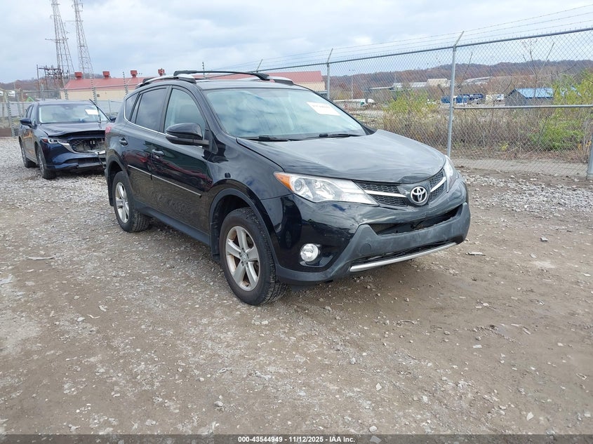 TOYOTA RAV4 XLE