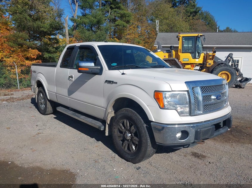 FORD F-150 LARIAT