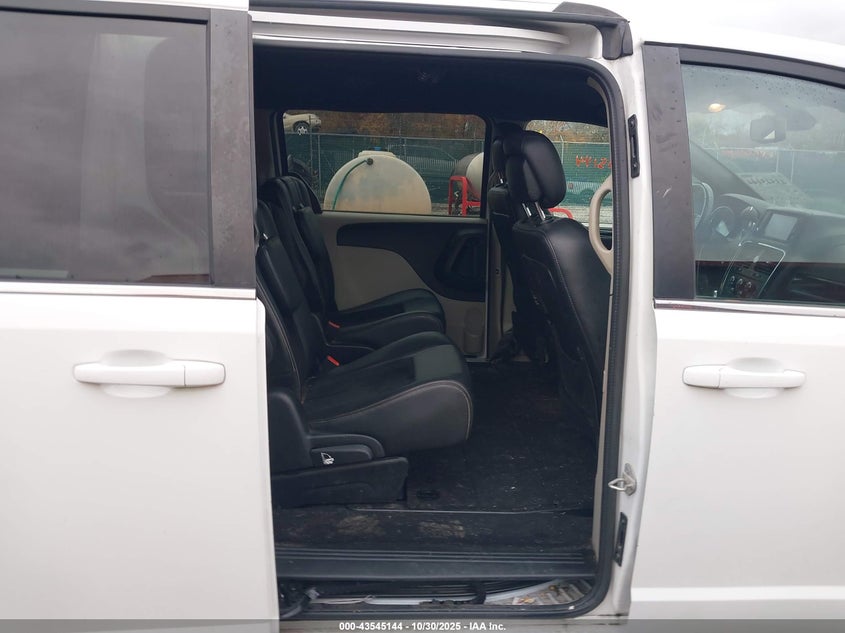 2018 Dodge Grand Caravan Sxt VIN: 2C4RDGCG6JR299482 Lot: 43545144