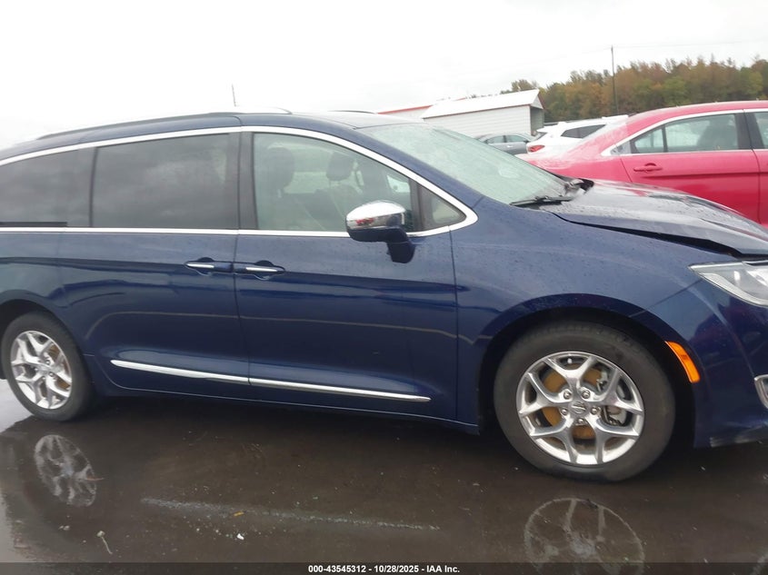 2017 Chrysler Pacifica Limited VIN: 2C4RC1GG7HR513481 Lot: 43545312