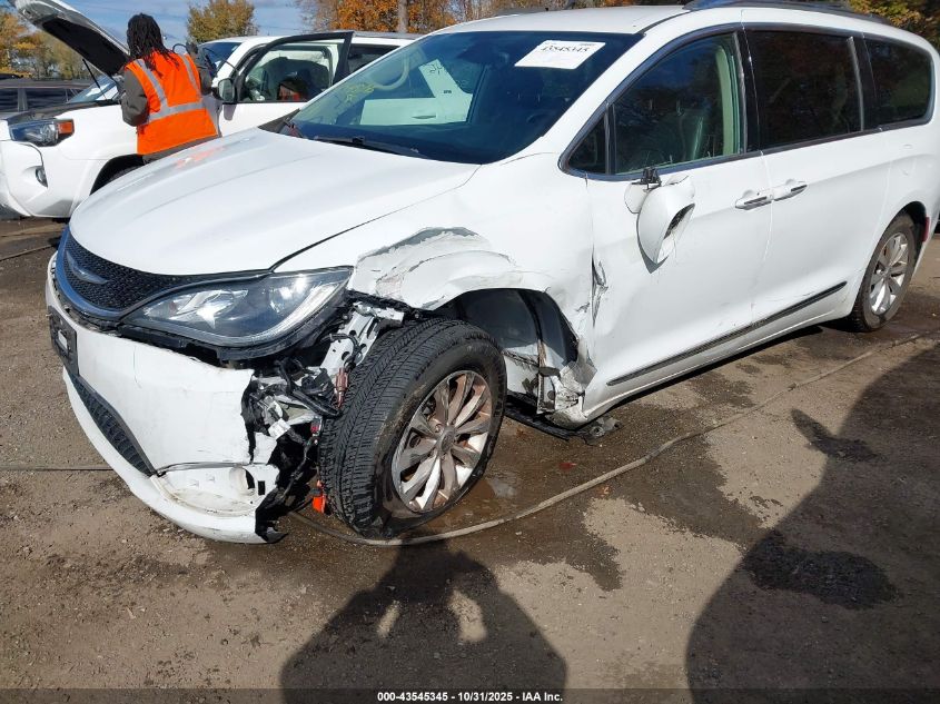 2018 Chrysler Pacifica Touring L VIN: 2C4RC1BG0JR119771 Lot: 43545345