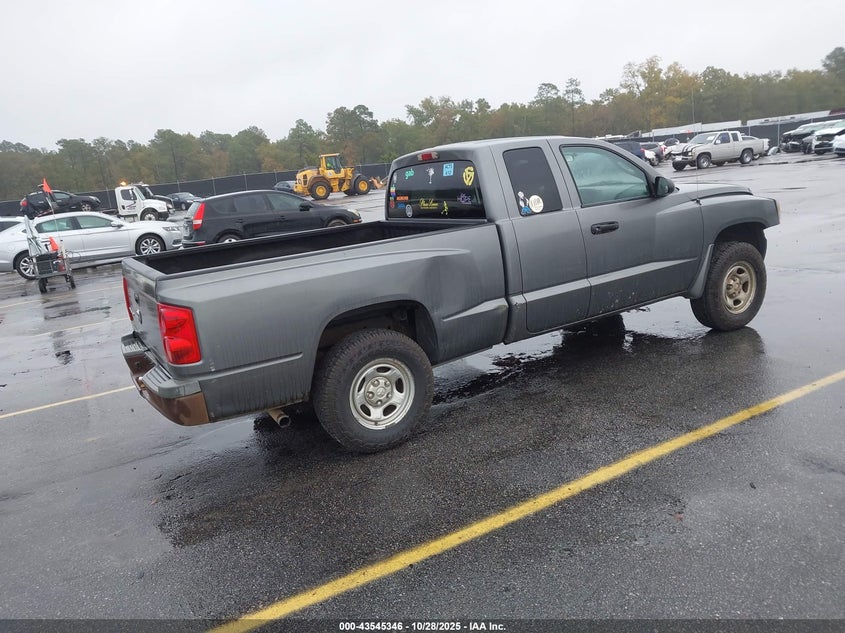 2005 Dodge Dakota St